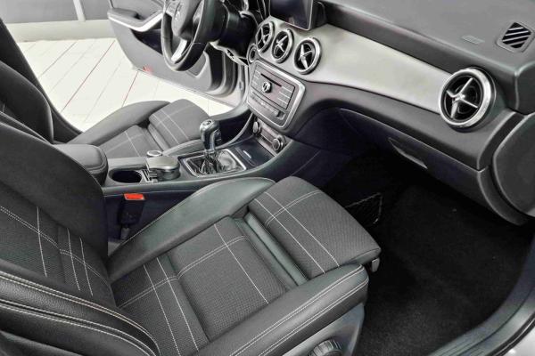 Καθαρισμός Σαλονιού